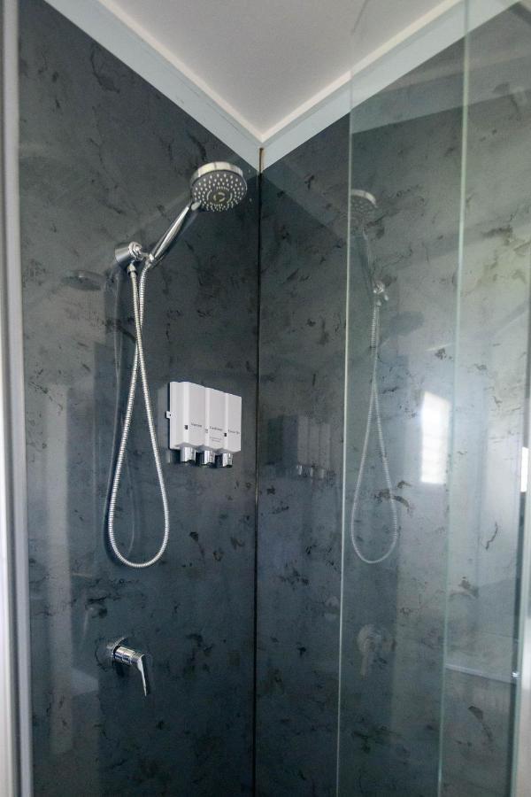 Y Motels Кингарой Екстериор снимка