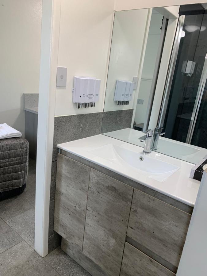Y Motels Кингарой Екстериор снимка